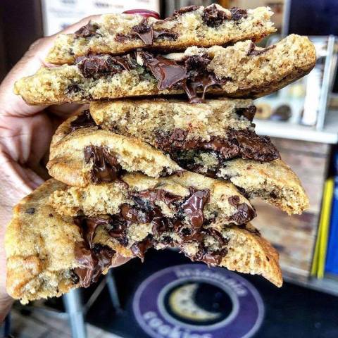 Insomnia Cookies In New Jersey Will Deliver Cookies Right To Your Door Until 3AM