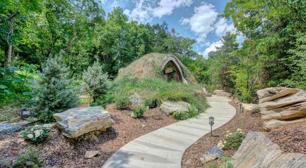 You Can Spend The Night In An Airbnb That’s Actually Underground Right Here In Tennessee