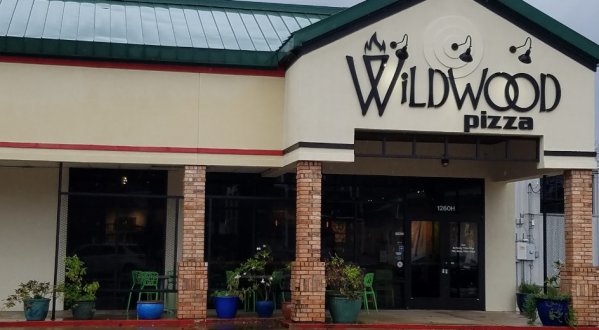 You Won’t Want To Share The Incredible Pizza At Wildwood Pizza In Louisiana