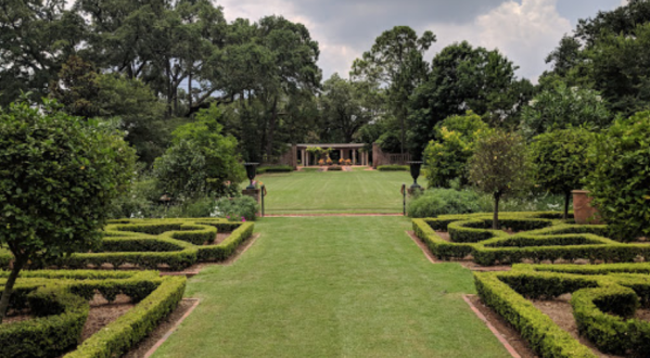 Take In Perfectly Manicured Gardens And A Historic Home At Longue Vue House And Gardens In New Orleans