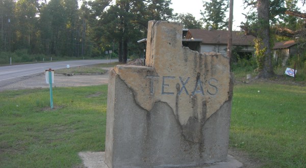 You Can Stand In Three Different States At Once In The Town Of Texarkana, Texas