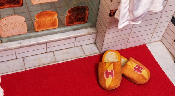 New York City’s Refinery Hotel Has A Bread-Themed Room And It Looks Good Enough To Eat