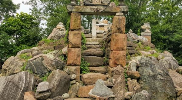 Travel Back To The Ancient World By Visiting Ohio’s Very Own Stone Temple