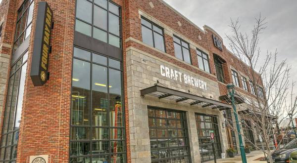 Taste 24 Different Craft Beers On Tap At Four Day Ray Brewing In Indiana