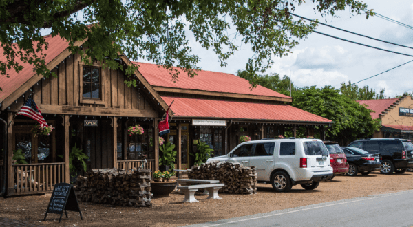 Explore History, Charm, And A Scenic Drive To The Town Of Leipers Fork In Tennessee