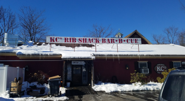 The Feedbag Challenge At New Hampshire’s KC’s Rib Shack Is For The Brave And The Very Hungry
