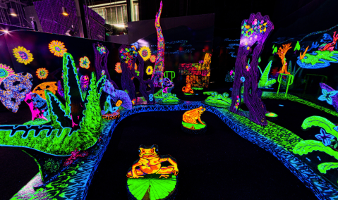 Putting Edge Is A Blacklight Mini Golf Course In Michigan That The Whole Family Will Love