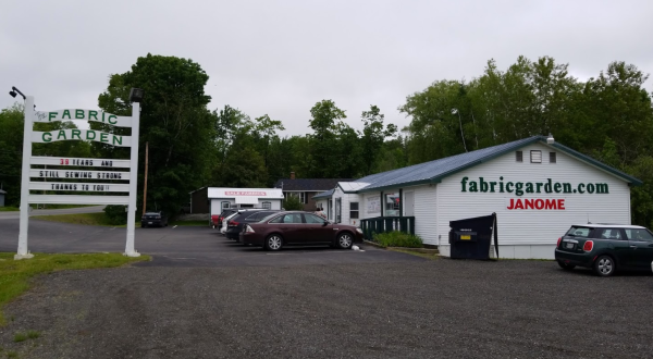 The Largest Quilting Store In Maine Has More Than 10,000 Bolts Of Fabric