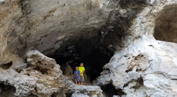 Hike To Limestone Caves On The Robber’s Roost Trail In Nevada For An Out-Of-This-World Experience