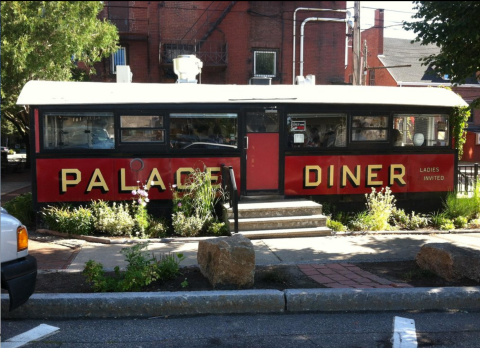 The Massive Fried Chicken Sandwich At Palace Diner In Maine Belongs On Your Dining Bucket List