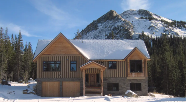 This Keystone Chalet Is A Colorado Airbnb With A Mountain And Waterfall In The Backyard