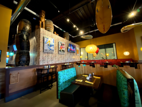 Eat Scrumptious Hawaiian Pizza Next To Surfboards And Tiki Decor At The Longboard, A Quirky Eatery Near Detroit