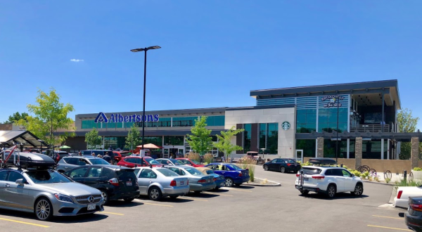 There’s A Two-Story Albertsons In Idaho That’ll Take Your Grocery Shopping To The Next Level