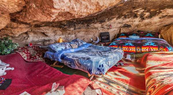 You Can Spend The Night In An Airbnb That’s Inside An Actual Cave Right Here In Arizona