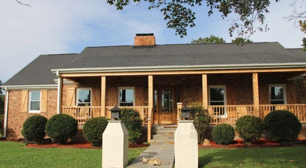 Book An Overnight Stay At Alabama’s Farmhouse Sanctuary Bed & Breakfast For A Unique Rural Experience