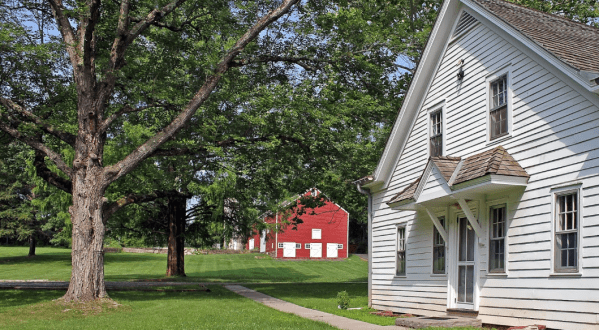 Find An Oasis Of Creativity At The Historic Farmstead Arts Center In New Jersey