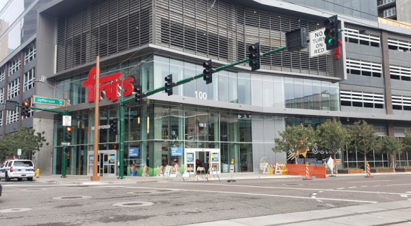 There’s A Two-Story Fry’s In Arizona That’ll Take Your Grocery Shopping To The Next Level