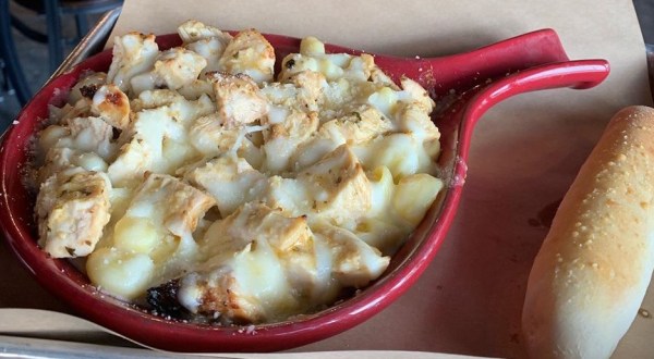 Mac’s Dough House Is A Mouthwatering Kentucky Restaurant With 10 Different Kinds Of Mac ‘N Cheese