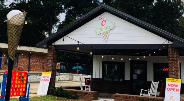 O Town Ice Cream In Alabama Has 40 Different, Delicious, And Unique Ice Cream Flavors To Choose From