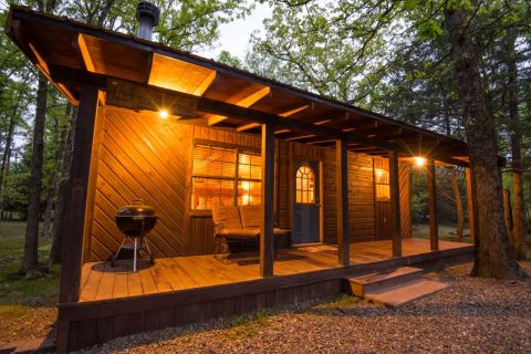 This Tiny One-Room Cabin Nestled In The Woods In Oklahoma Makes For A Simple And Tranquil Escape