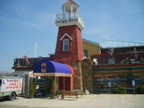 Eat Scrumptious Seafood Next To Dinosaurs And Mermaids At Pickle Bill's, A Quirky Eatery In Ohio