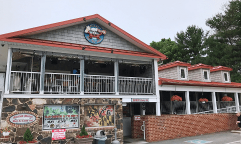 Italian Cuisine And Seafood Are The Perfect Combation At Salerno's Restaurant In Maryland