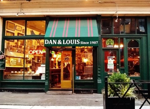 Dan & Louis Oyster Bar Has Been Serving Oysters In Oregon Since 1907