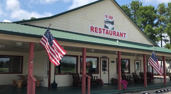 Don’t Be Fooled By Its Name, The Dam Restaurant In Kentucky Is Downright Delicious