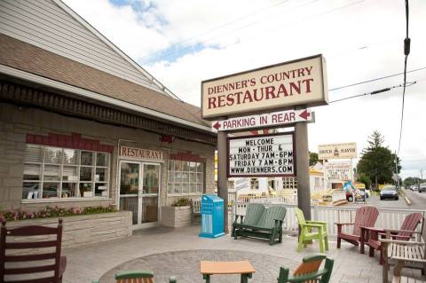 The All-You-Can-Eat Buffet At Dienner’s Country Restaurant In Pennsylvania Features Downright Delicious Country Cookin'