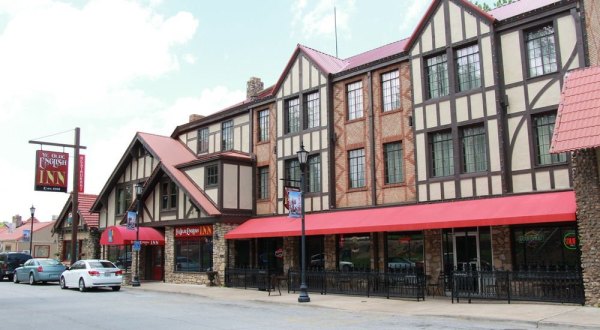 Experience A Touch Of England At Ye Olde English Inn In Missouri