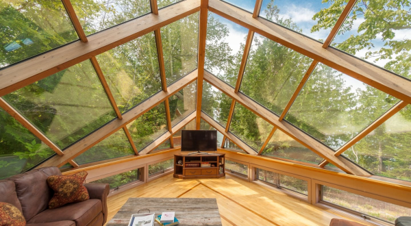 An Architectural Gem With A Million Dollar View, This Wisconsin Air BNB Is Truly One-Of-A-Kind