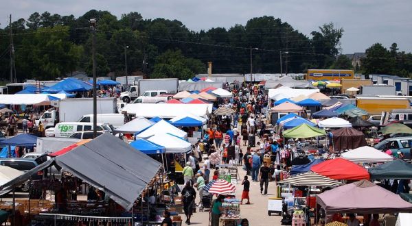 You Never Know What You’ll Find At Peachtree Peddlers, A Massive Indoor And Outdoor Georgia Flea Market