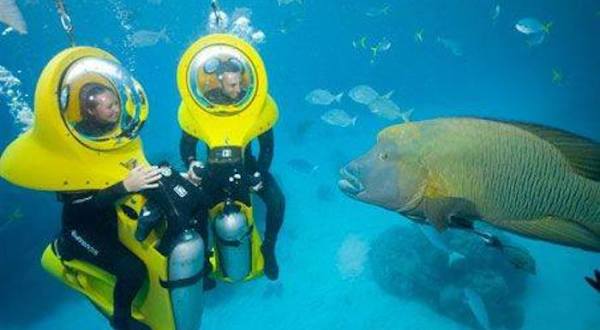 Walk Underwater In Your Own Mini Submarine With Billy Ocean Underwater Adventures In Florida