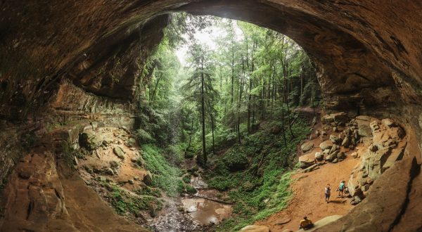 Take A Challenging Loop Trail To Enter Another World At Cantwell Cliffs In Ohio