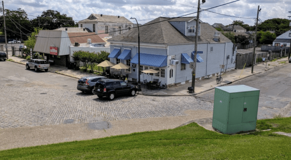 Take A Ferry Ride To The Dry Dock Cafe In New Orleans For A Memorable Meal