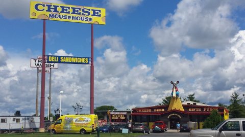 If You're On The Hunt For Wisconsin's Finest Cheeses, Mousehouse Cheesehaus Is Almost Too Gouda To Be True
