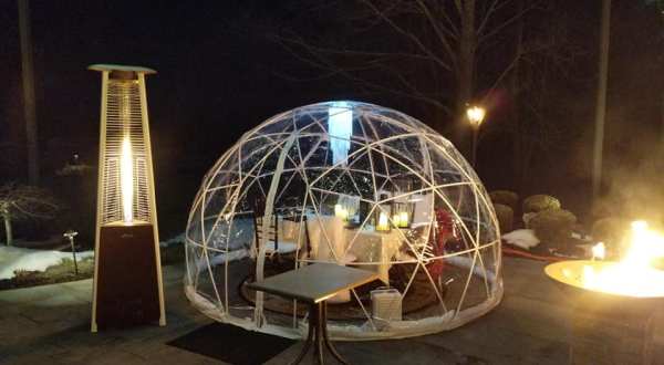 Spend A Clear Winter Night Under The Stars Inside The Beaumont Inn Igloos In Pennsylvania