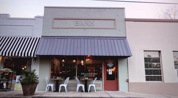 The Bank By Pizza Shack Serves Mississippi-Style Pies In A Setting That’s As Unique As The Fare    