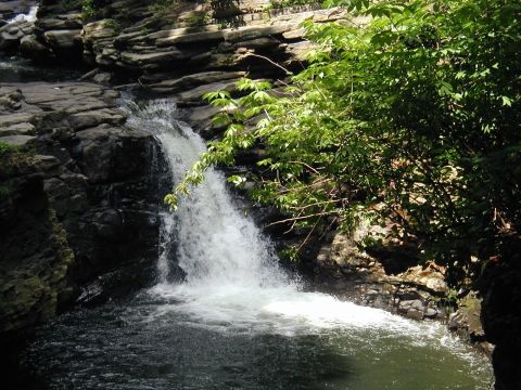 Take An Easy Out-And-Back Trail To Enter Another World At Nay Aug Falls In Pennsylvania
