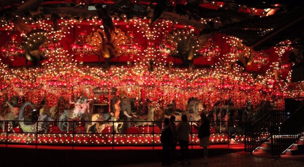 The World’s Largest Indoor Carousel Is Right Here In Wisconsin At House On The Rock