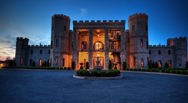 Enjoy A Unique Dinner In Kentucky Castle While Solving A Murder Mystery