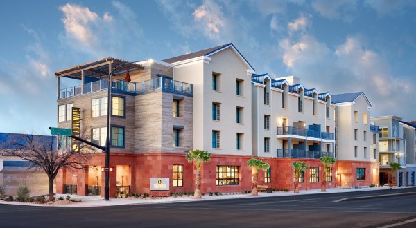 Indulge In A Luxurious Overnight Stay At The Advenir In Utah