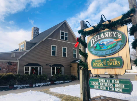 The Rustic Vibes At Delaney's Hole-In-The-Wall In New Hampshire Equate To Absolutely Scrumptious Meals
