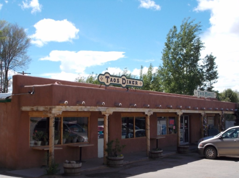 You'll Feel Like Family When You Dine At The Cozy Taos Diner In New Mexico