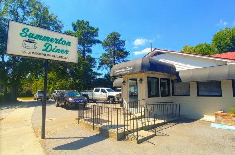 The Delicious Home Cookin' At Summerton Diner In South Carolina Is Too Good To Pass Up