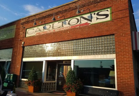 Carlton's In Alabama Is A Small Italian Restaurant That's Known For Its Delicious Made-To-Order Meals