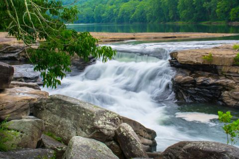 Hike To An Emerald Lagoon On This Easy Trail In West Virginia