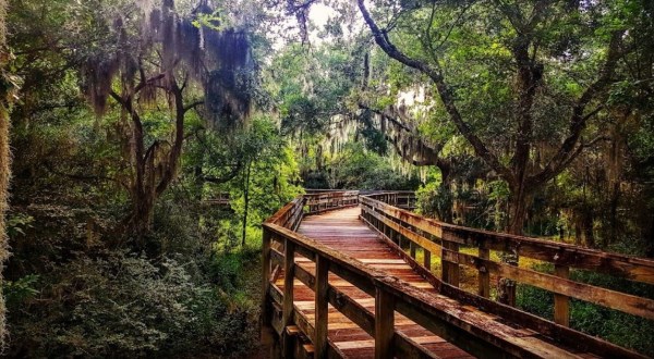 Challenger Seven Park Loop Is A Boardwalk Hike In Texas That Leads To Incredibly Scenic Views