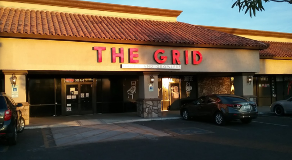 The Grid: Games & Growlers Is A Bar Arcade In Arizona And It’s An Adult Playground Come To Life