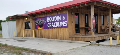 Munch Through This Crunchy Cracklin Trail In Louisiana For The Best Of The Best